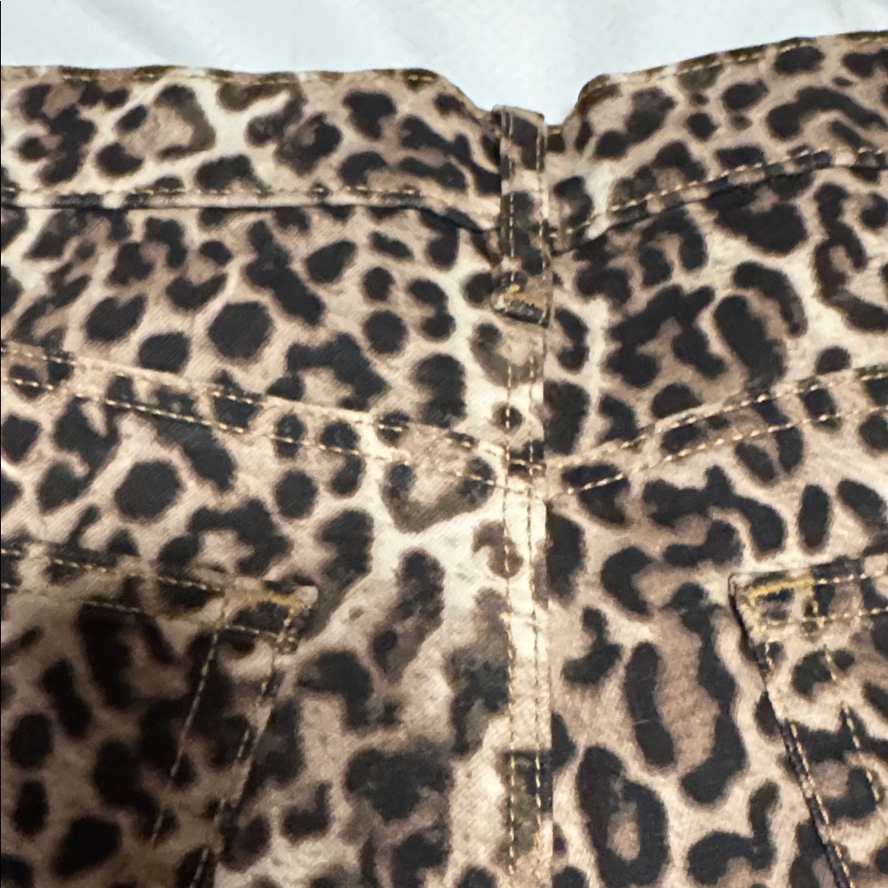 LOFT Leopard Print Wide Leg Jeans - Picture 13 of 13